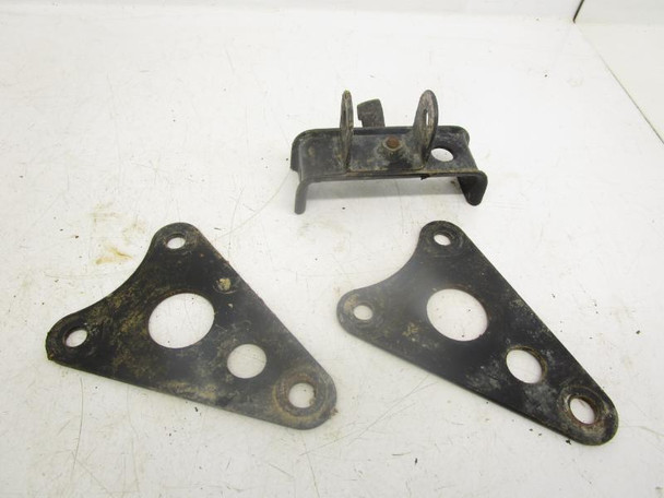 96 Kawasaki Bayou KLF 220 Engine Motor Mounts 32029-1548 32029-1549 1988-2002