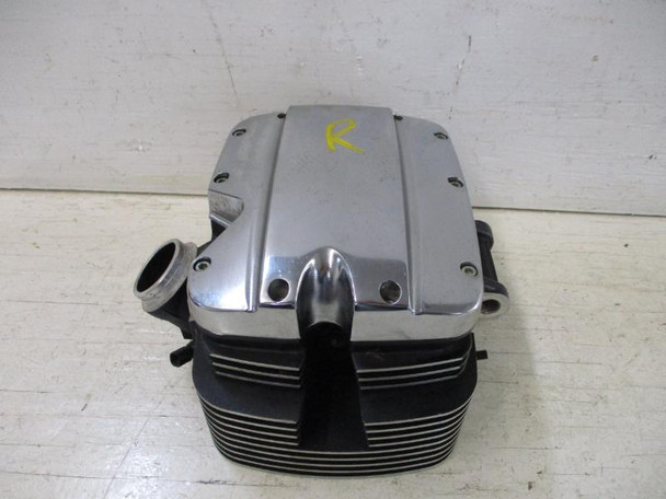 02 Victory Deluxe Cruiser Rear Cylinder Head 3021129 2002 02 Victory Deluxe Cruiser Rear Cylinder Head 3021129 2002