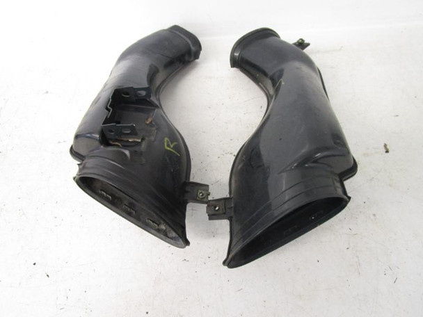 01 Suzuki GSXR 600 Air Ducts Intakes 94420-35F13 2001-2003 *CRACKED*