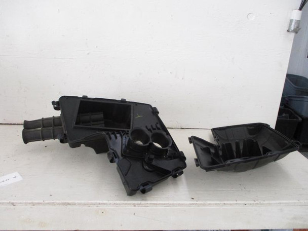 11 Can Am Spyder RSS SE5 Auto Airbox 707800182 2011
