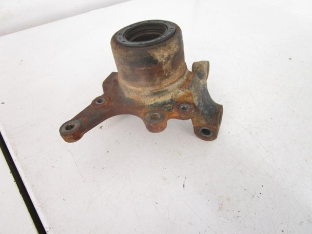 01 Suzuki LTF 500F Quadrunner Right Steering Knuckle 51231-09F10 1998-2002 01 Suzuki LTF 500F Quadrunner Right Steering Knuckle 51231-09F10 1998-2002