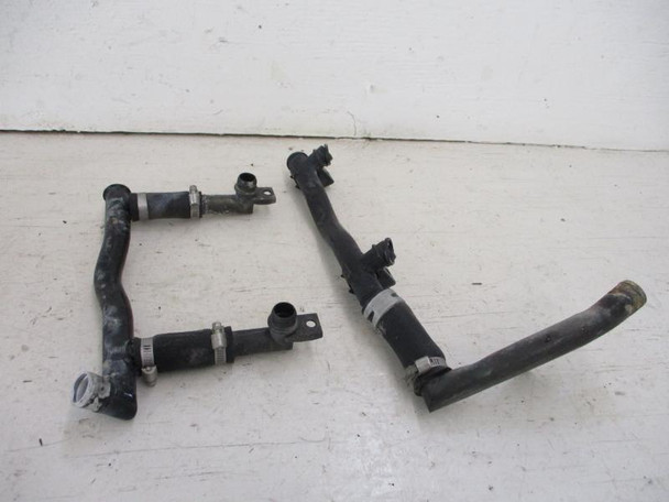 98 Suzuki GSXR 1100 W Cylinder Head Water Pipes 1998 98 Suzuki GSXR 1100 W Cylinder Head Water Pipes 1998