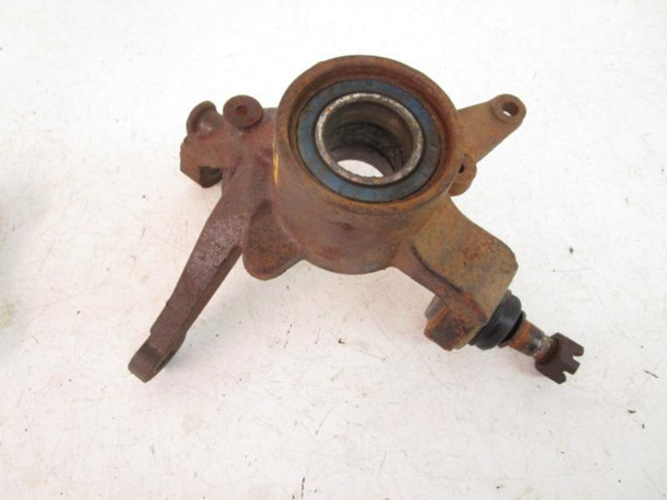 03 Yamaha YFM 450 Kodiak Right Front Steering Knuckle 5ND-F3502-11-00 2003-2004