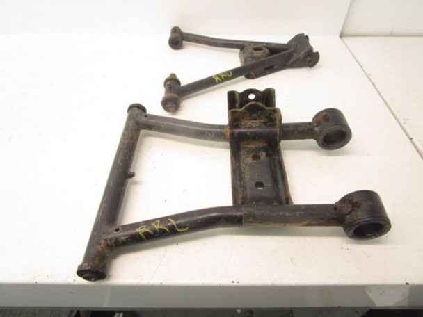 02 Polaris Sportsman 700 CARB Rear Right Upper Lower Arms 1012718-067 2002