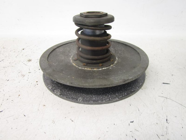 99 Yamaha YFM 600 Grizzly Secondary Driven Clutch 4WV-17670-00-00 1998-2001