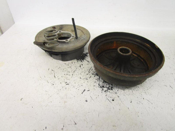 99 Yamaha YFM 600 Grizzly Rear Brake Plate 4SH-25321-00-00 1998-2001 *CRACKED