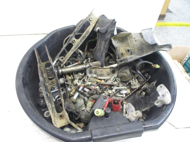 05 Honda TRX 500 FM Foreman Misc Chassis Bolts and Hardware 2005