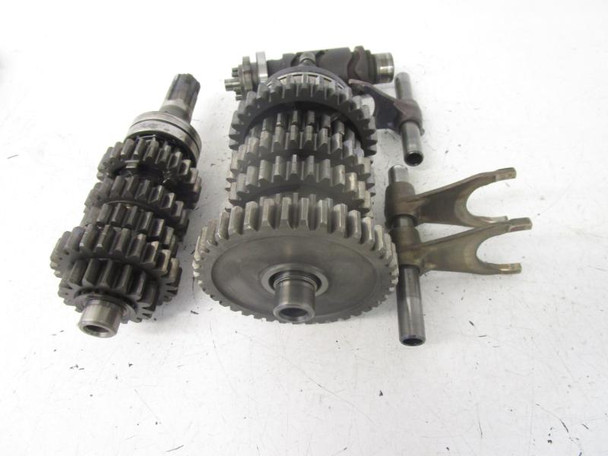 03 Suzuki GSXR 600 Transmission Trans 24120-35F10 2000-2005 *FOR PARTS*