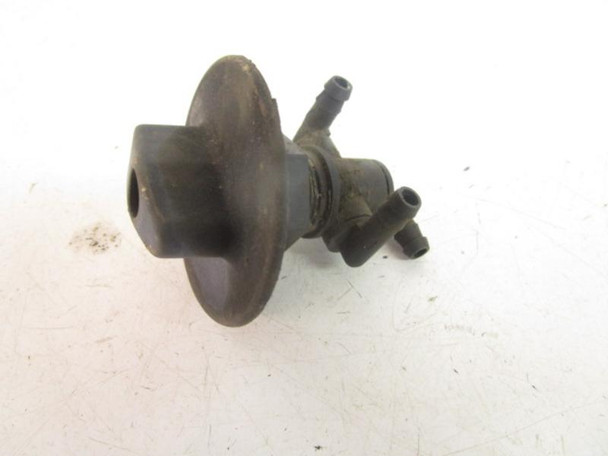 04 Polaris Magnum 330 2x4 Fuel Petcock Shutoff 7052161 2003-2006