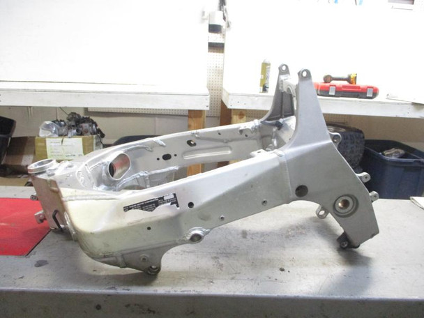 02 Suzuki GSXR 600 Frame Chassis *T* 41100-39F11 2002