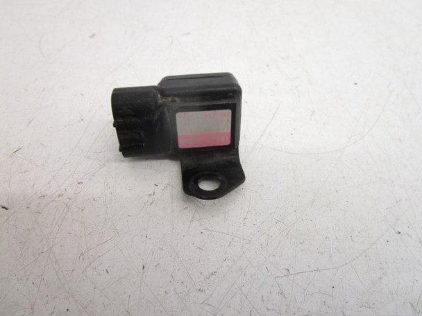 02 Suzuki GSXR 600 Boost Sensor 15620-35F00 2001-2003