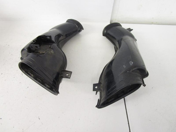 02 Suzuki GSXR 600 Airducts Intakes 94420-35F13 2001-2003 *LEFT CRACKED