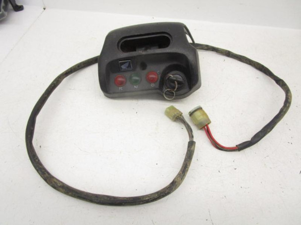 01 Honda TRX 350 TM Rancher Handlebar Cover Key Switch 53205-HN5-305ZA 2000-2004