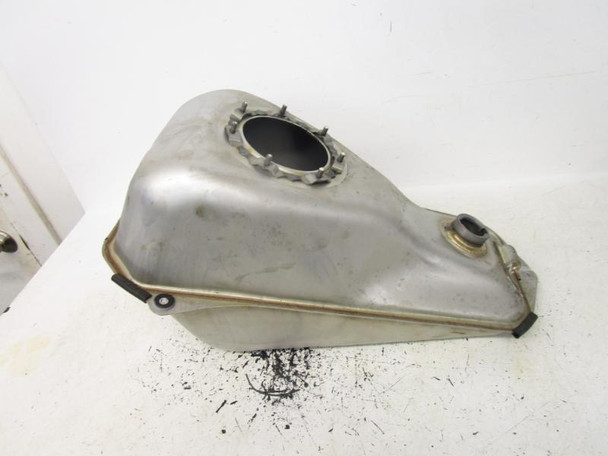 04 Honda FSC 600 D Silverwing Gas Fuel Tank 17510-MCT-000 2002-2008