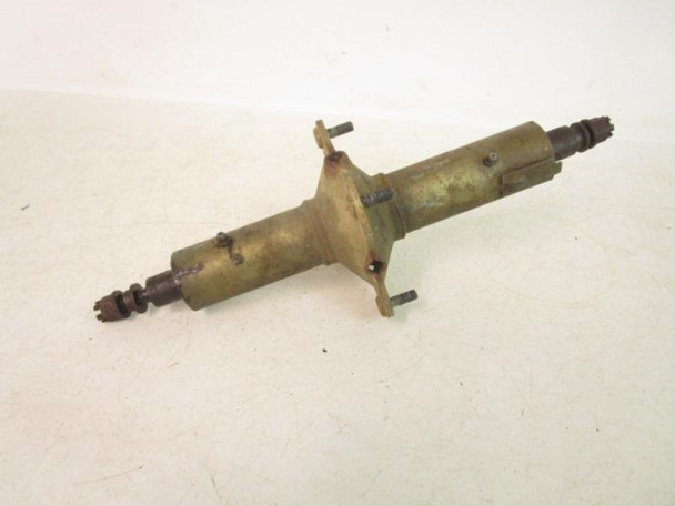 83 Honda ATC 110 Front Axle Wheel Hub 44610-943-010 1982-1985