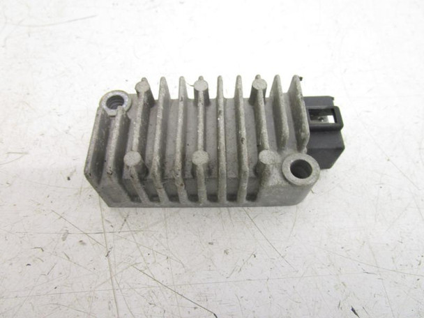 92 Yamaha XJ 600 Seca 2 II Voltage Regulator Rectifier 3TJ-81960-02-00 1992-1996