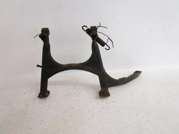 84 Honda VT 700 Shadow Center Main Stand 50500-ME9-000 1983-1985