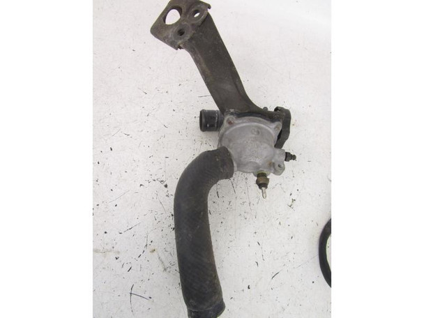 95 Kawasaki ZX 6E ZX600 Ninja Thermostat Housing 14075-1068 1993-2004