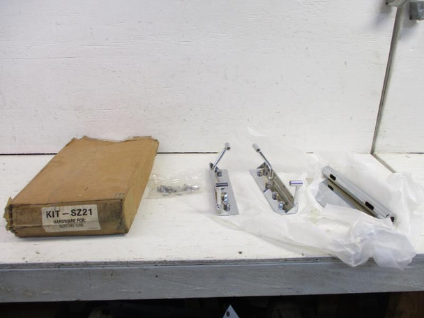 Suzuki C90 Boulevard OEM Windshield Mount 990A0-70004