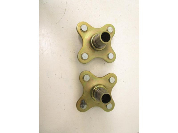 87 Yamaha YFM 350 Big Bear Front Wheel Hubs 2HR-25110-00-00 1987-1988