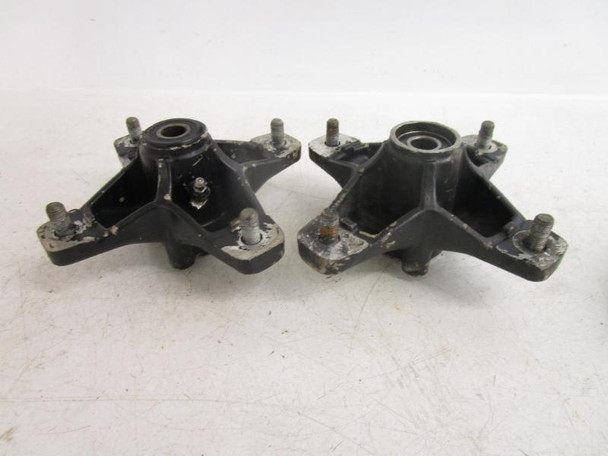 87 Yamaha YFM 350X Warrior Front Wheel Hubs 1UY-25111-02-00 1987-1988