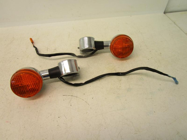07 Honda VT600CD Shadow VLX Deluxe Front Turn Signals 33452-MZ8-U40 2004-2007