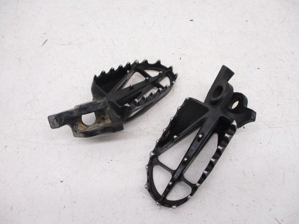 16 Honda CRF 450 X Left Right Foot Peg 50616-MEN-670 50642-MEN-670 2005-2017