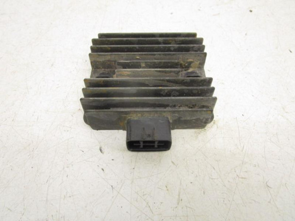 03 Yamaha XVS 1100 Custom V Star Voltage Regulator Rectifier 4XY-81960-00-00