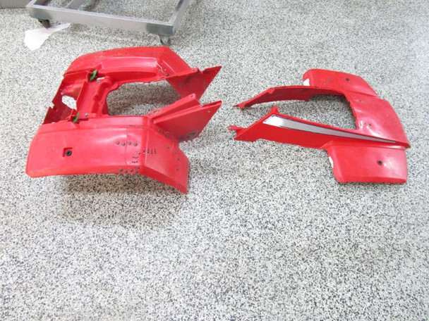 84 Honda TRX 200 Fourtrax Front Rear Fenders 61100-VM5-315ZA 1984