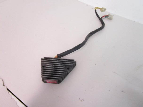 83 Honda VF 750 C Magna Voltage Regulator Rectifier 31600-MB1-008 1982-1983