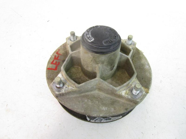 98 Polaris Trail Blazer 250 Front Wheel Hub #1 5130940 1993-2004
