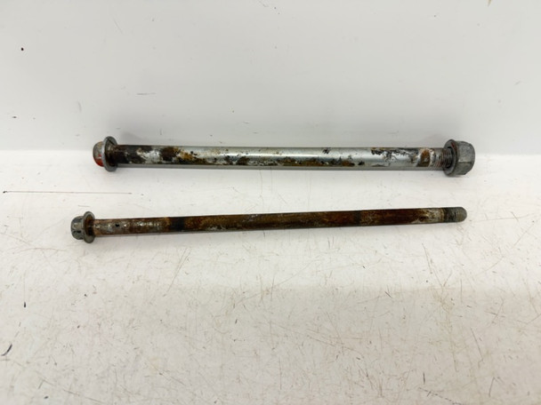 1985 Honda XR 200 R 4 Valve Swing Arm Pivot Bolt and Mounting Bolt