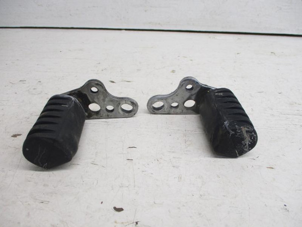 84 Yamaha Tri Zinger YT 60 used Left Right Foot Peg 36R-27411 247421 1984 85