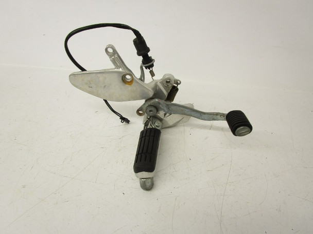 95 Yamaha YZF 600  Right Side Footpeg Rear Set Brake Pedal