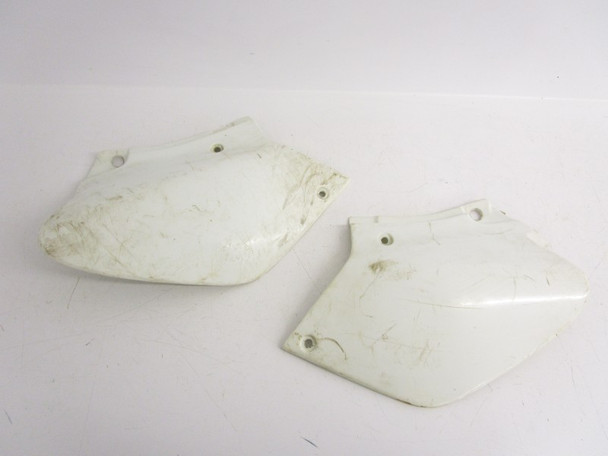 03 Honda XR 250 R  OEM Rear Side Covers Number Plates 83610-KCZ-000ZA