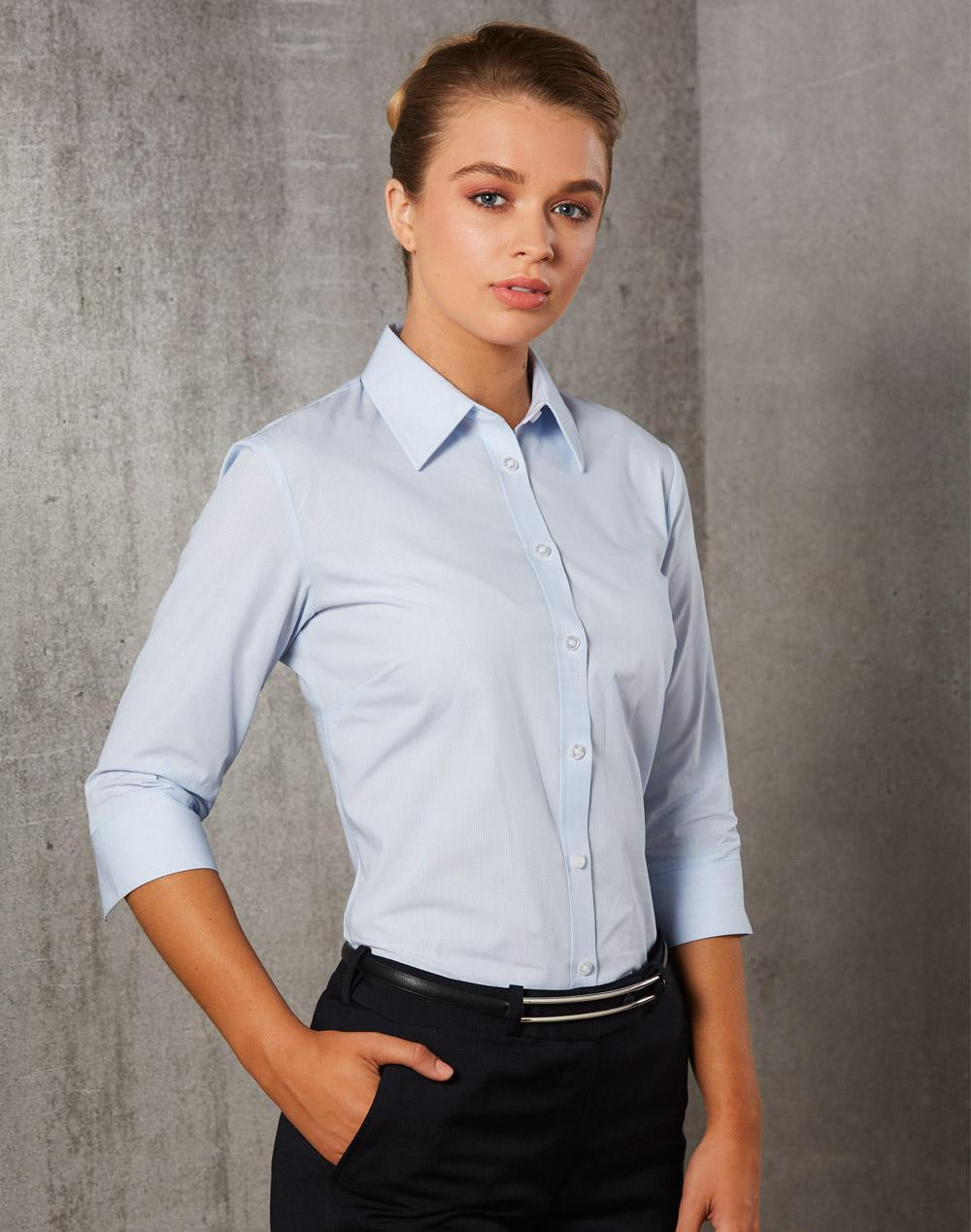 BENCHMARK Women's Fine Twill Short Sleeve Shirt  M8030S