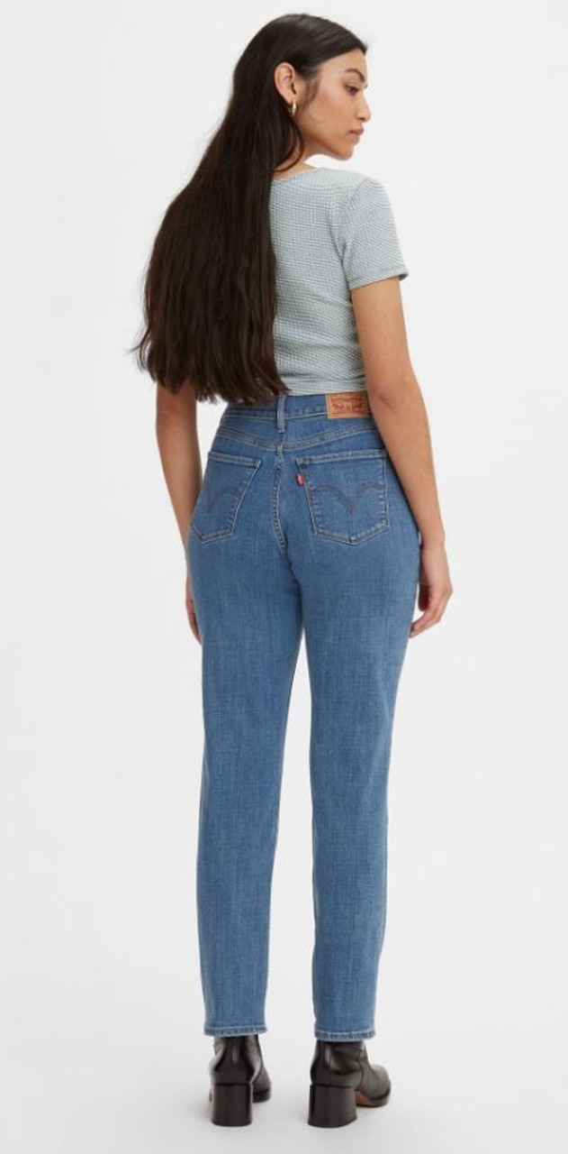 Levi’s Women's Classic Straight Fit Jeans