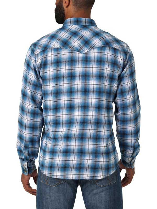 Wrangler Men's Retro Long Sleeve Western Snap Flannel Shirt in Blue