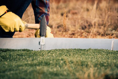 Gator Stake Driver Keep your Edge