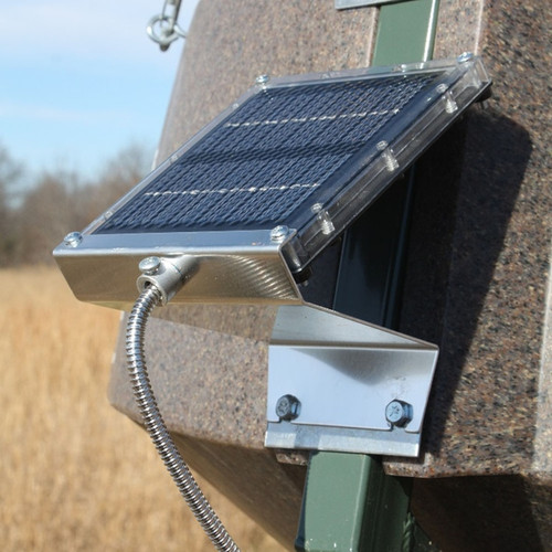 Boss Buck Non-Typical Solar Panel 12 Volt