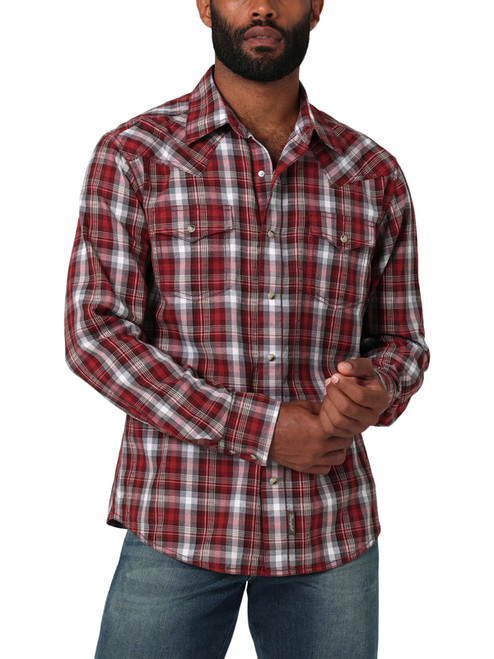 Wrangler Men's Retro Premium Long Sleeve Western Snap In Red