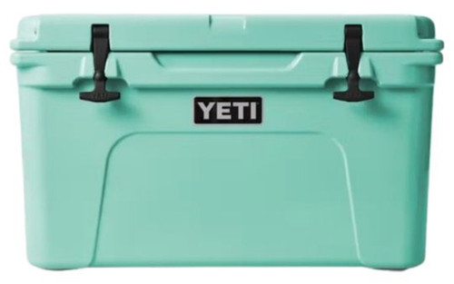 Yeti Tundra 45 Hard Cooler in seafoam