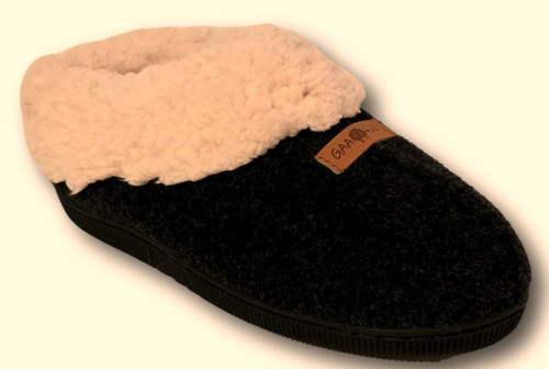 GaaHuu Mens Black Faux Collard Clog