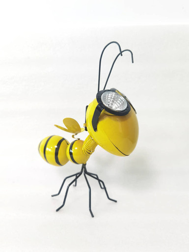 Gojoamoy Hand-Painted Bumble Bee Decoration, Metal Outdoor Art Sculptures  Decor, Whimsical Metal Honey Bee Garden Statue