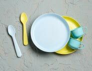 Children's kitchenware & tableware