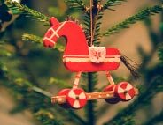 Christmas tree ornaments & accessories