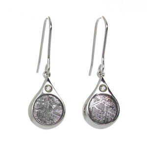 A Smaller Earring of Meteorite A Smaller Earring of Meteorite