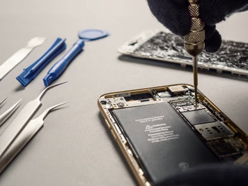 10 Fun Facts About Smartphone Repair You Didn’t Know