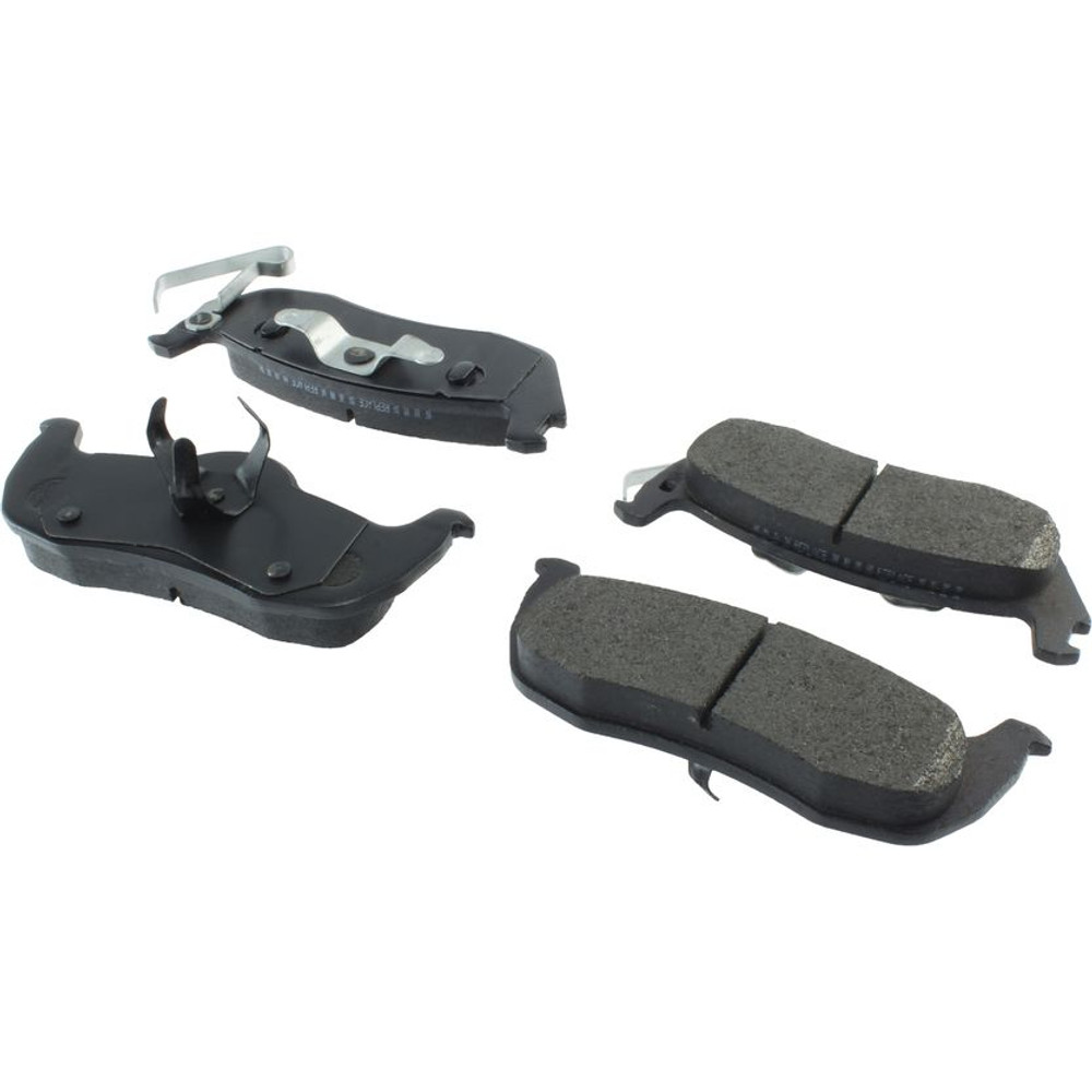 StopTech 308.10870 Street Front Brake Pads, Jeep Commander 2006-2010, Jeep Grand Cherokee 2005-2010