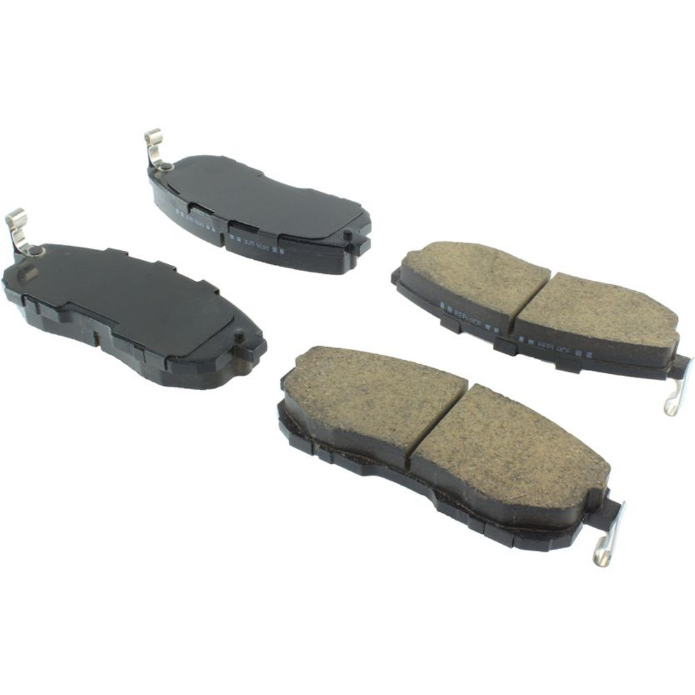 StopTech 308.08152 Street Front Brake Pads, Nissan Altima 07-13, Nissan Juke 11-18, Nissan Sentra 07-19
